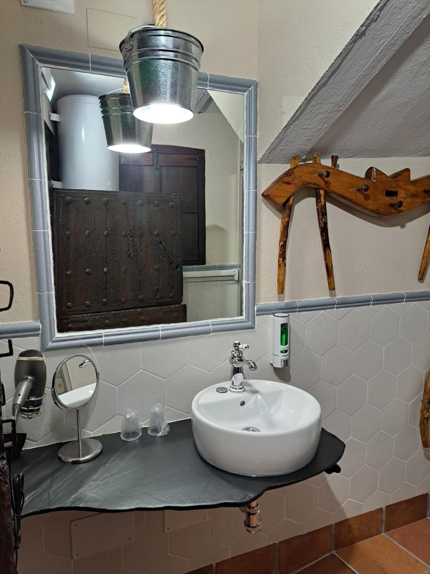 Casa Rural La Bodega, Ofrece Cata De Vino Gratis Орче Экстерьер фото
